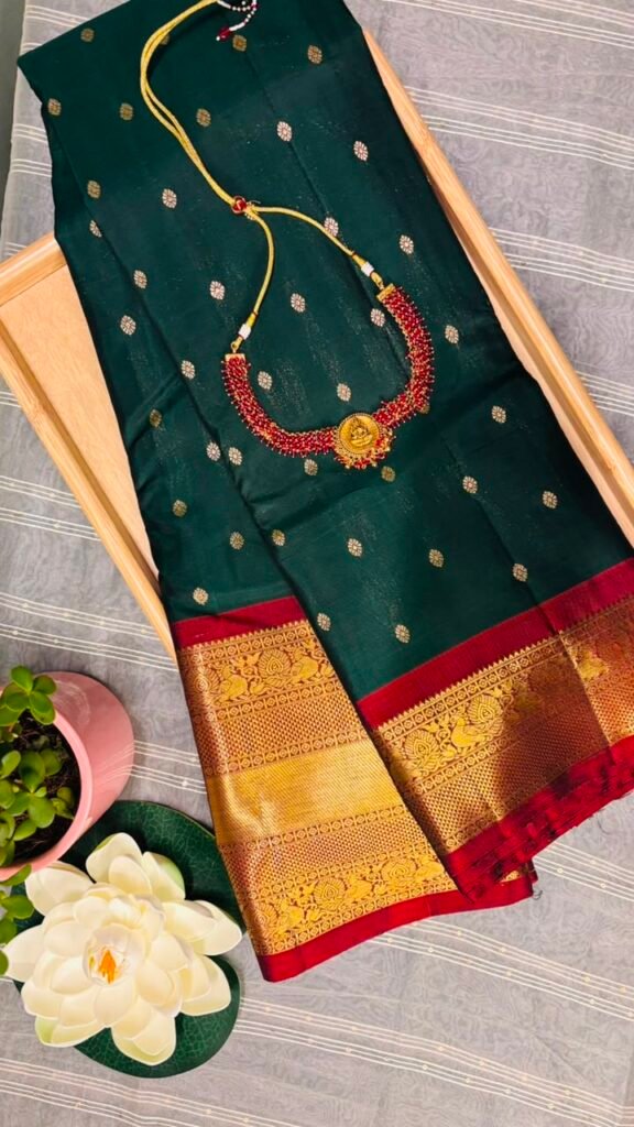 Vintage Dark maroon and Green pure Kanchi saree view 1